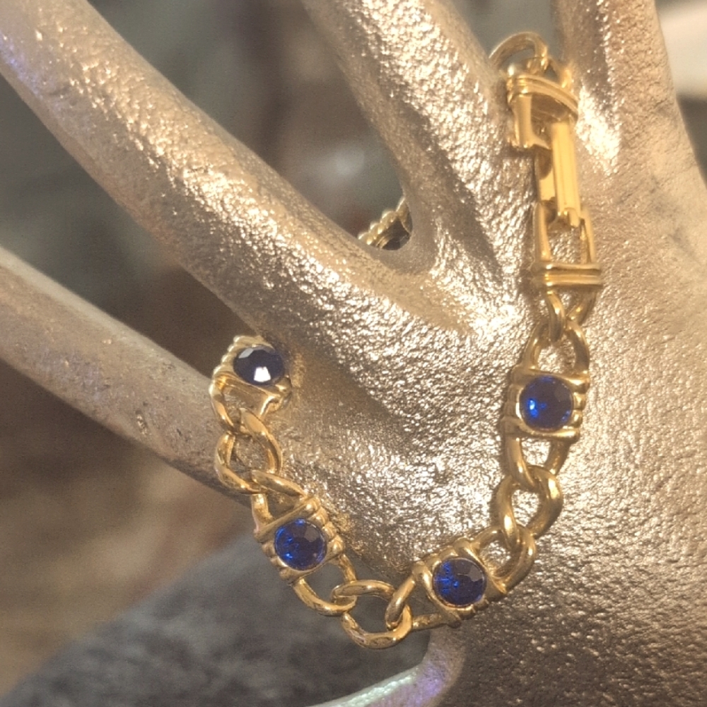 VTG  Royal Blue Glass Cab Bracelet